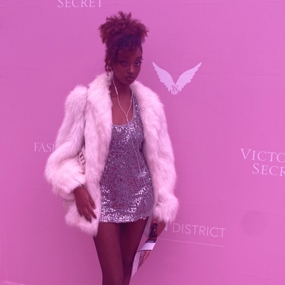 Meet your Posher, Affrata - Picture 4 of 8